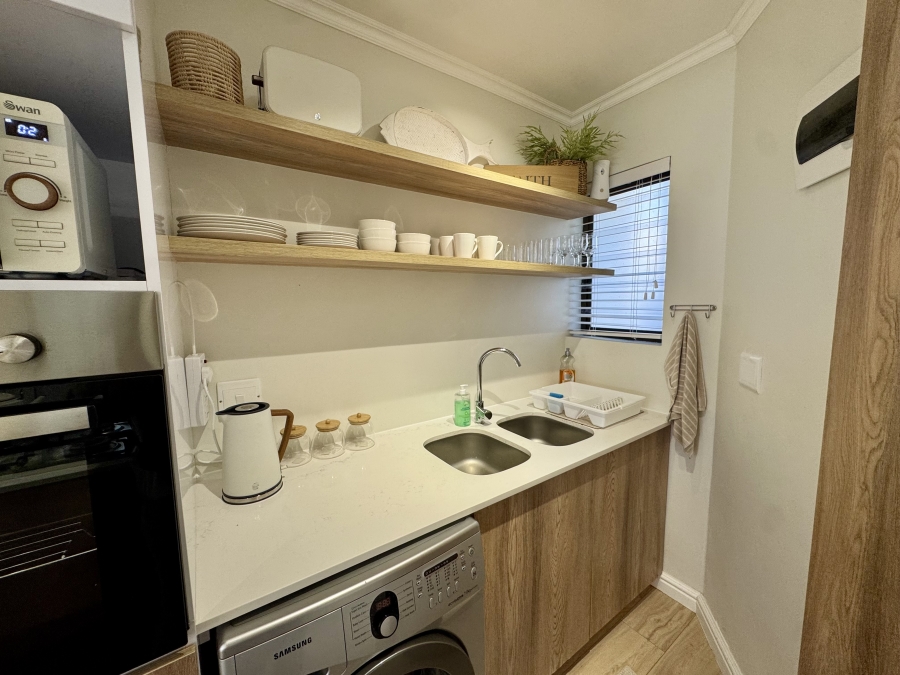 3 Bedroom Property for Sale in Waves Edge Western Cape